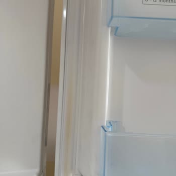 Aldığım Buzdolabı Yerine Alt Model Gönderilmeye Çalışıldı