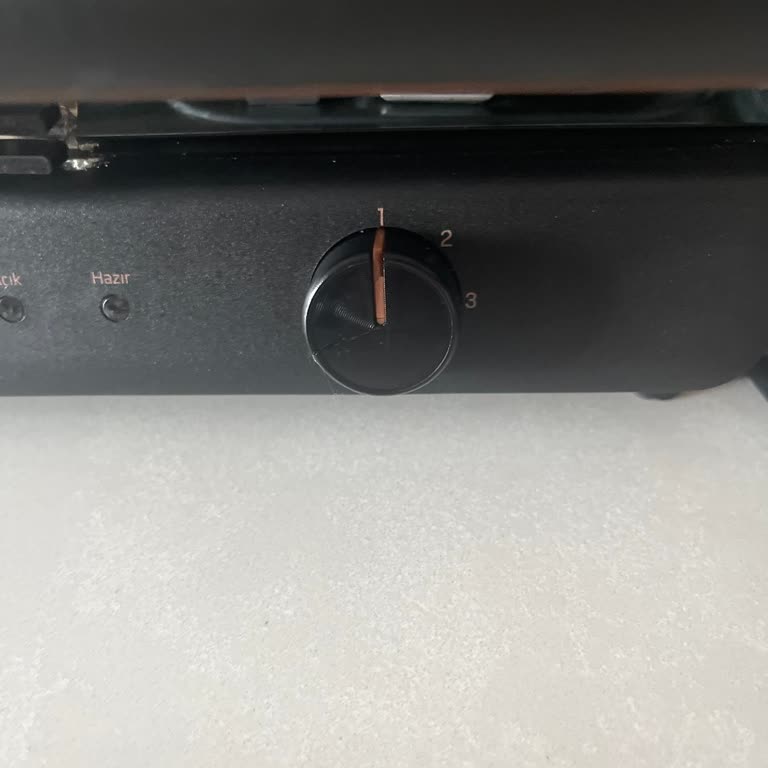 Tost Makinesi Düğmesi Kırıldı, Kullanımda Zorluk Yaşıyorum