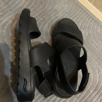 Skechers Sandalet Ayağımı Yaraladı, Değişim Talebim Reddedildi