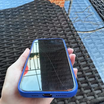 Ekran Koruyucu Sürekli Çatlıyor ve Hizmet Kalitesi Düşük