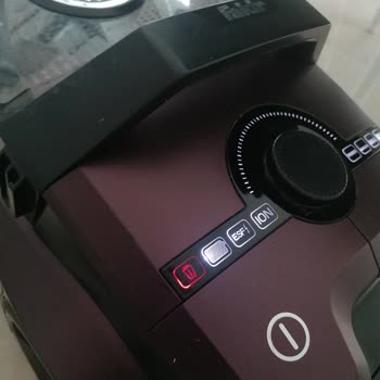 Fakir Süpürgem Temizken Çöp Kutusu Uyarısı Veriyor Acil Destek Bekliyorum