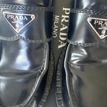 Prada Ayakkabıda Deformasyon Ve Beymen'in İlgisizliği