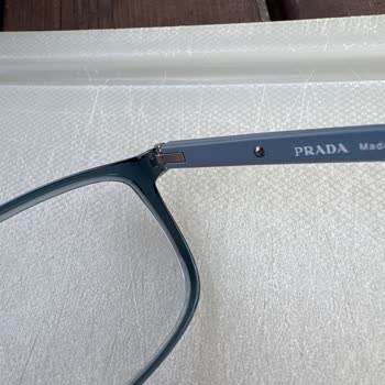 Prada Gözlükte Renk Atması Ve Kırık Sorunu, Garanti Reddiyle Mağduriyet