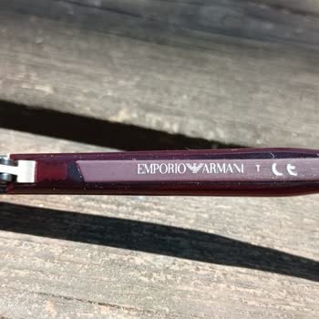 Güneş Gözlüğümde Kendi Kendine Malzeme Çıkması Ve Kötü Tamir Deneyimi