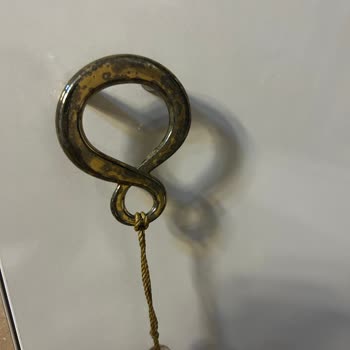 Bellona Monreal Yatak Odası Takımında Kulplar Ve Metallerde Soyulma Sorunu