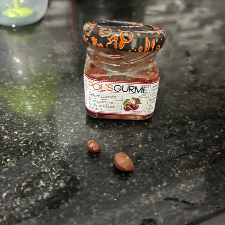 Çocuğumun Aldığı Reçelden Vişne Çekirdeği Çıktı Tehlike Atlattık