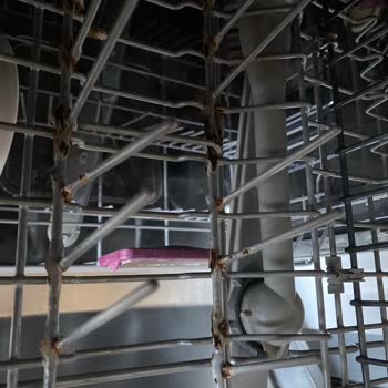 Bulaşık Makinesi Sepet Tellerinin Paslanması Ve Yüksek Yedek Parça Fiyatı