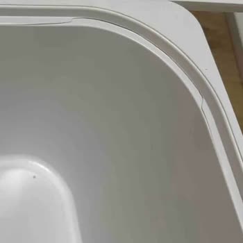 Kırık Dökük Gelen Oyuncak Dolabı Ve İlgisiz Müşteri Hizmetleri