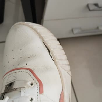 Updigo 1 Ayda Çatlayan Ayakkabıya Çözüm Sunulmadı, Garanti Süreci İşletilmiyor