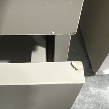 Devirsan Büro Mobilyaları Paketleme Kötü Olduğundan Ürünler Kötü Halde