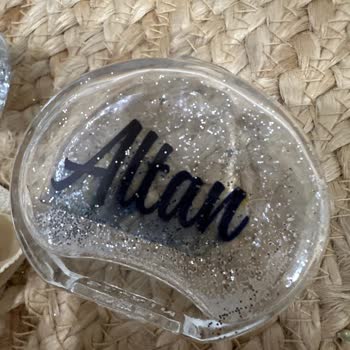 Siparişimde 11 Ürün Hasarlı Ve Kurdeleler Özensiz Geldi