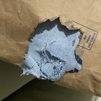 Islak Ve Hasarlı Ürün İçin Sorumluluk Kabul Edilmedi