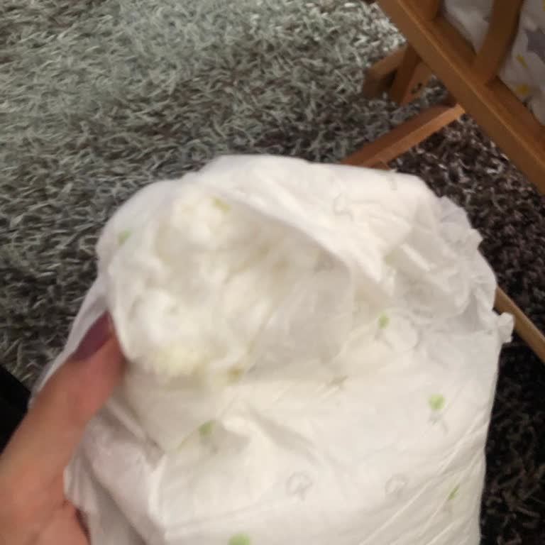 Bebek Bezinde Sert Ve Pütürlü Maddeler Endişelendiriyor