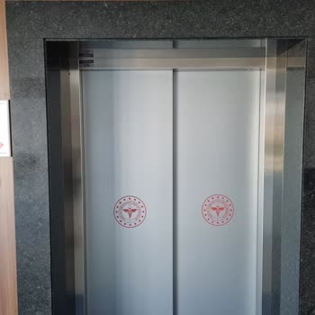 Bilkent Şehir Hastanesi Onkoloji Asansörlerinde Uzun Süreli Arıza Ve Havalandırma Sorunu