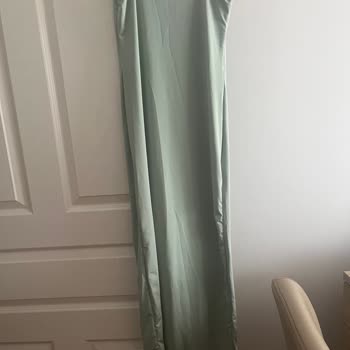 Geç Teslimat Ve İade Sorunuyla Mağdur Oldum: Elbisemi Kullanamıyorum