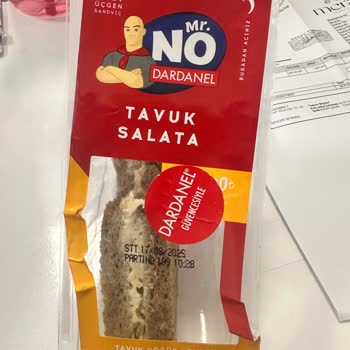 Dardanel Tavuklu Sandviçten Plastik Parça Çıkması Şoku
