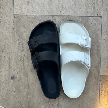 Penti Aldığım Siyah Plaj Terliği Kullanılamaz Hale Geldi