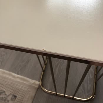 Bir Yıl Dolmadan Larissa Sehpalarda Çatlama Ve Kabarma Sorunu