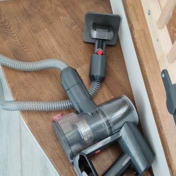 Şarjı Hızla Tükenen Robo El Süpürgesi Beklentimi Karşılamadı