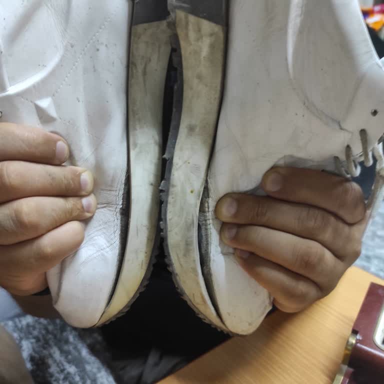 Kısa Sürede Açılan Ayakkabı Ve Reddedilen İade Talebi