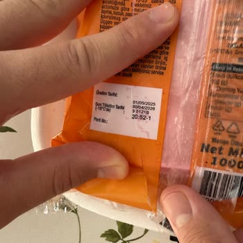 Milföy Hamurunda Böcek Bacağına Benzeyen Yabancı Parça Şoku!