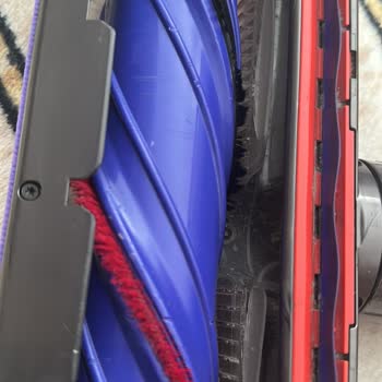 Dyson Süpürge Başlığında Kırık Ve Deformasyon, Garanti Dışı Bırakıldı