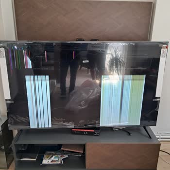 Kırık Olarak Teslim Edilen TV'nin İadesinde Yaşanan Mağduriyet