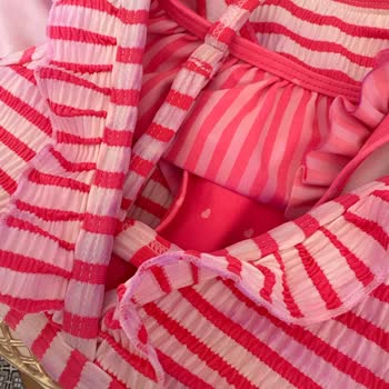 Çocuk Bikinilerinde Renk Değişimi Ve Haksız İade Reddi