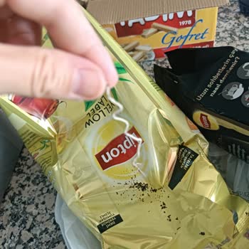 Lipton Earl Grey Çayda İplik Çıkması Güvenimizi Sarstı