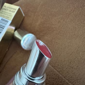 Aldığım Rujun Aplikatörü Bozuk Çıktı, Mağduriyet Yaşıyorum