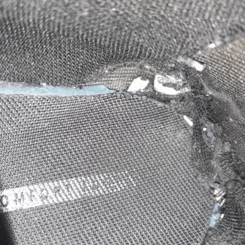 Reebok Ayakkabıda Kısa Sürede Yırtılma Ve FLO Mağazasının İlgisizliği