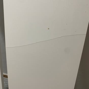 Kırık Gelen Banyo Dolabını Kargoya Geri Götürmem İstendi, Mağdur Oldum