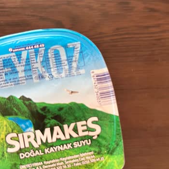 Satın Aldığım Bardak Suda Yabancı Madde Çıktı, Çocuklarım İçtikten Sonra Fark Ettim