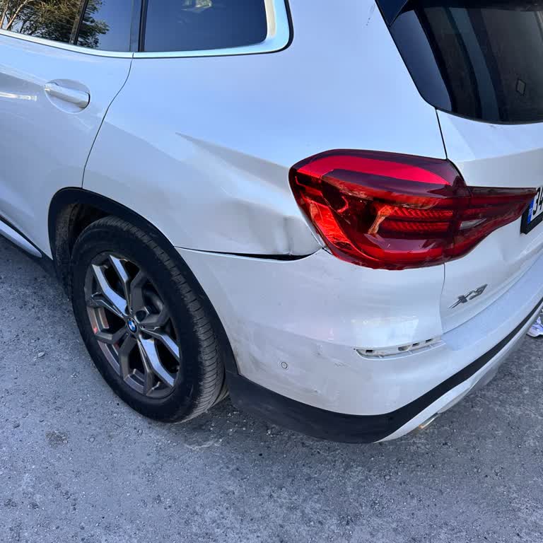 BMW Yetkili Servisinde Uzayan Tamir Süreci Ve Yetersiz Bilgilendirme Mağduriyeti