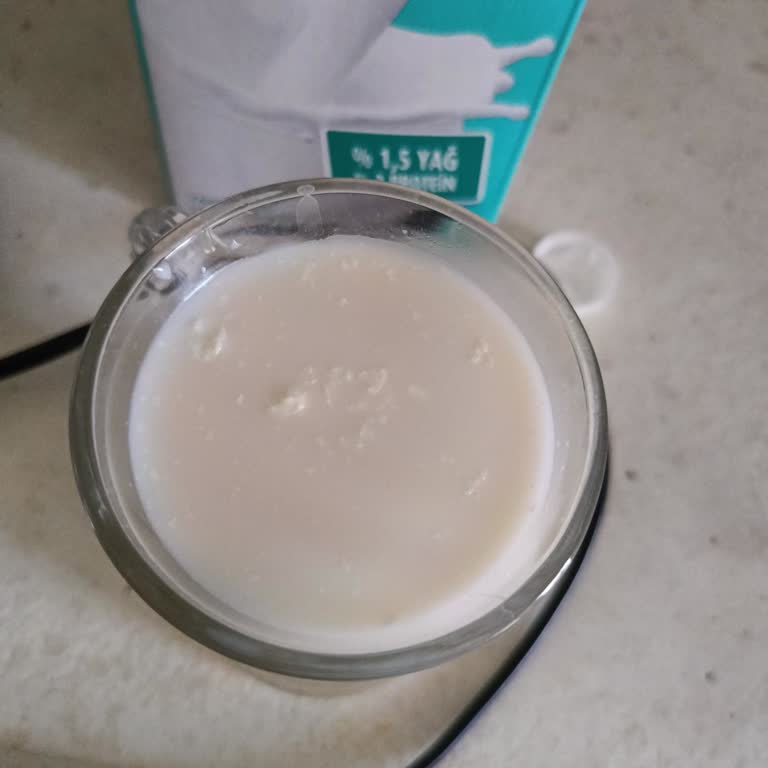 Tarihi Geçmemiş Süt Bozuk Çıktı Markadan Dönüş Alamadım