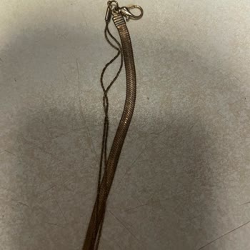 Koton Bir Günde Kararan Kolye Mağduriyeti!