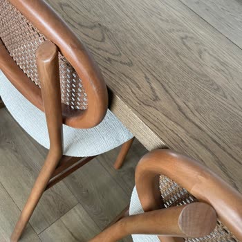 Strocha Design & Furniture Aldığım Sandalyelerde Kalite Ve Hizmet Sorunu Yaşadım