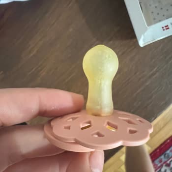 Satın Aldığım Emzik Kirli Çıktı, Hijyenik Ürün Veya İade Talep Ediyorum