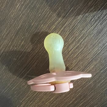 Satın Aldığım Emzik Kirli Çıktı, Hijyenik Ürün Veya İade Talep Ediyorum