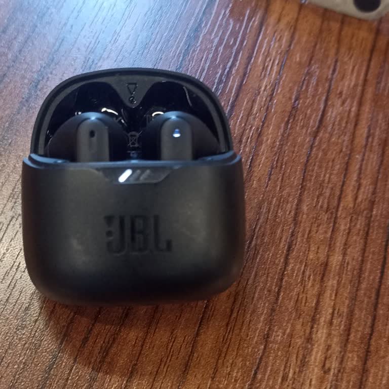 JBL Tune Flex Kulaklık Şarj Ve Yerleşme Sorunu