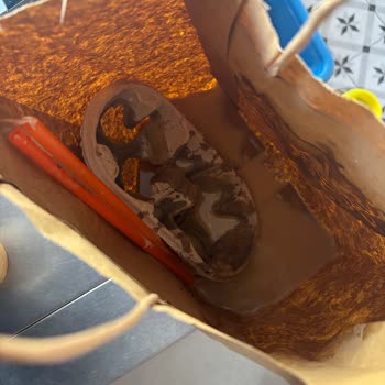 Dökülen Kahve, Yetersiz Destek Ve İade Sorunu