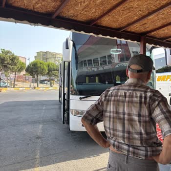 Arızalı Otobüsle Saatlerce Yolda Mağdur Edildik