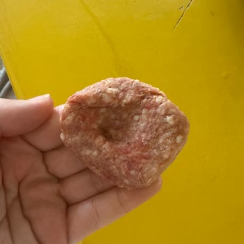 Bozuk Köfte Satışı Ve Şube Personelinin İlgisizliği Nedeniyle Mağduriyet