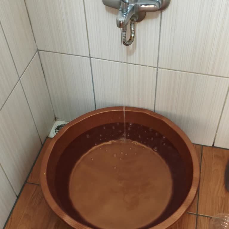 Avşa'da Süregelen Su Kesintisi Ve Temizlik Sorunu