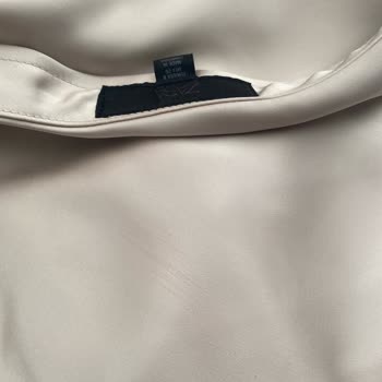 Zara'dan Aldığım Etek İlk Kullanımda Hasar Gördü