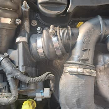 Huzuroto Adana İşini Doğru Yapamıyor, Yanlış Parça Takıyor