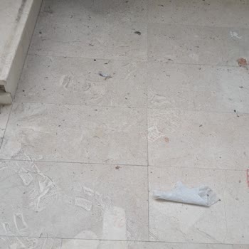 Beton Mikserleri Sokakta Tehlike Saçıyor Cam Açamıyoruz