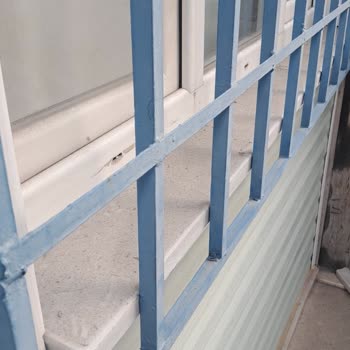 Beton Mikserleri Sokakta Tehlike Saçıyor Cam Açamıyoruz