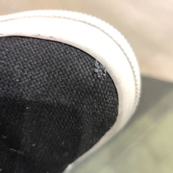 Superga Ayakkabılar Kısa Sürede Delindi, Para İadesi İstiyorum