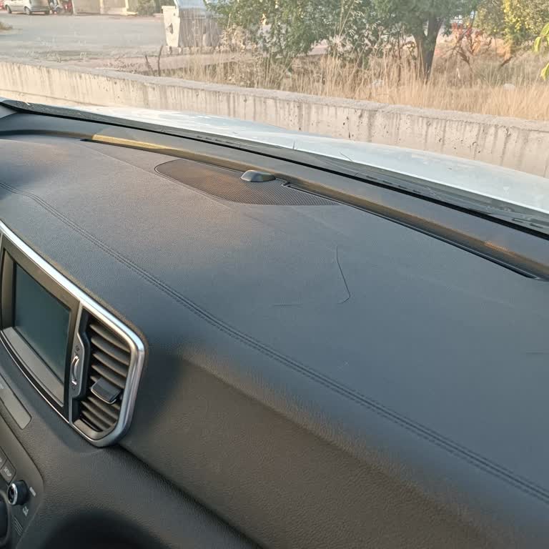 Kia Sportage Göğüslük Çatlağı Ve Servis İlgisizliği